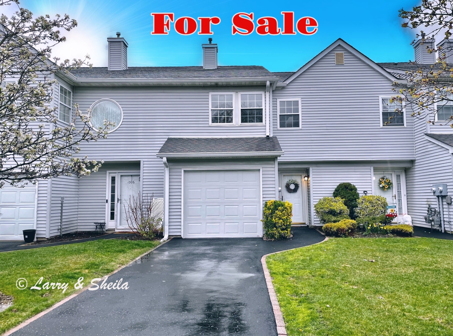 Fox Meadow 2 Story Townhouse At Pt. Jefferson Station New York